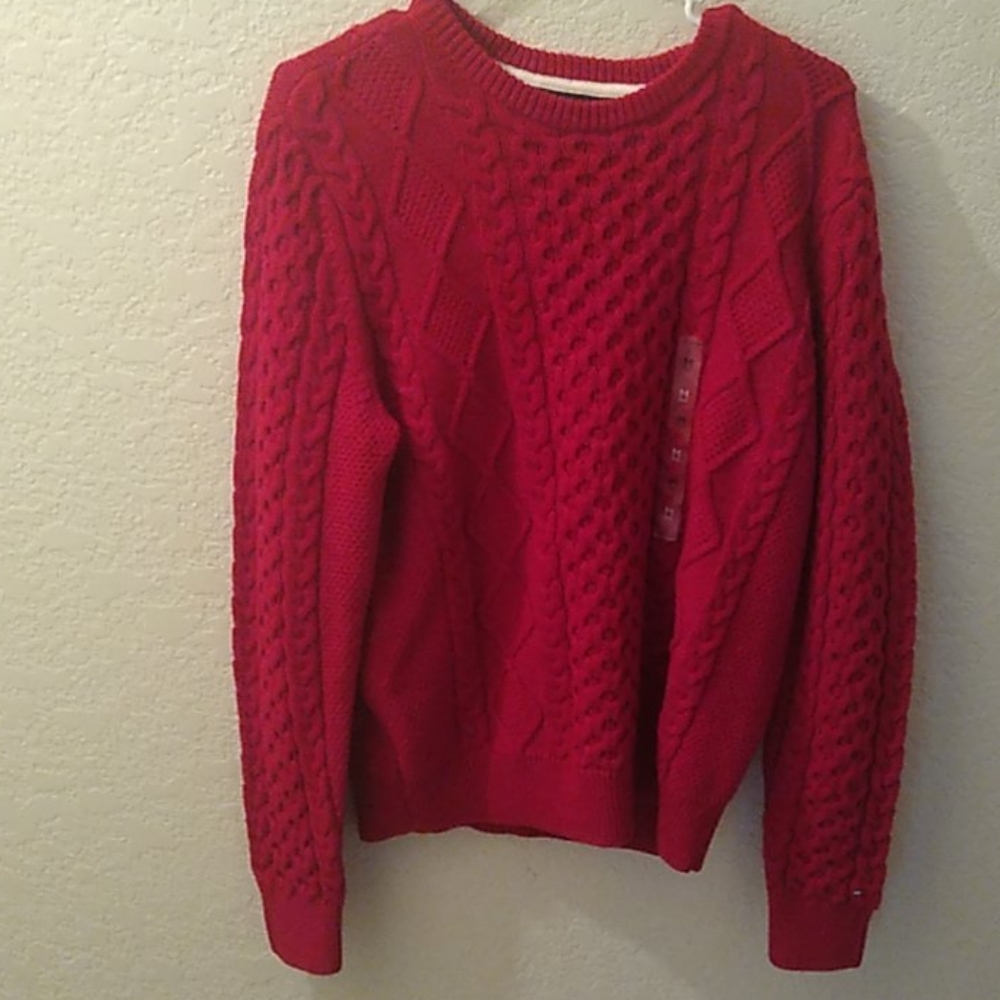 Tommy Hilfiger pullover sweater NWOT